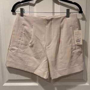 A NEW DAY Off-white Cream Shorts NWT
